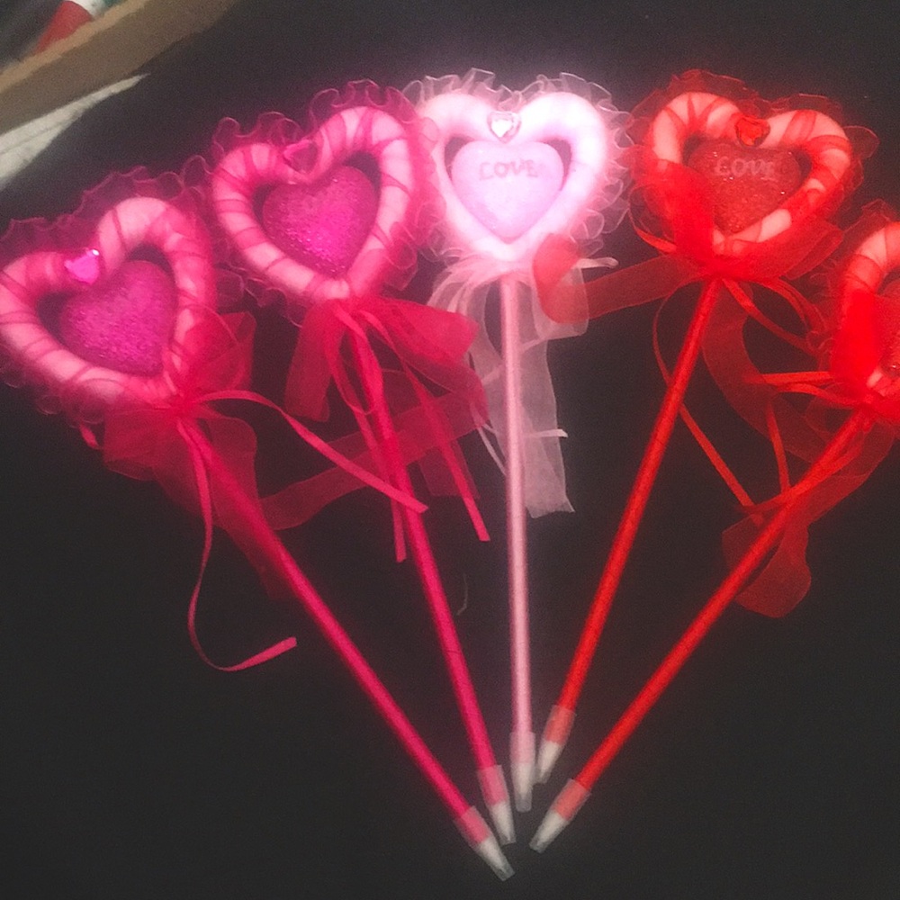 Love Ribbon Hearts Pens - Picture 4 of 7